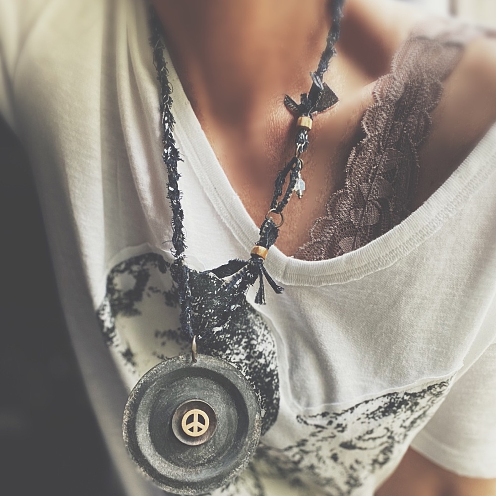 Keep The Peace Necklace & Earrings ☮️ - Picture 10 of 16